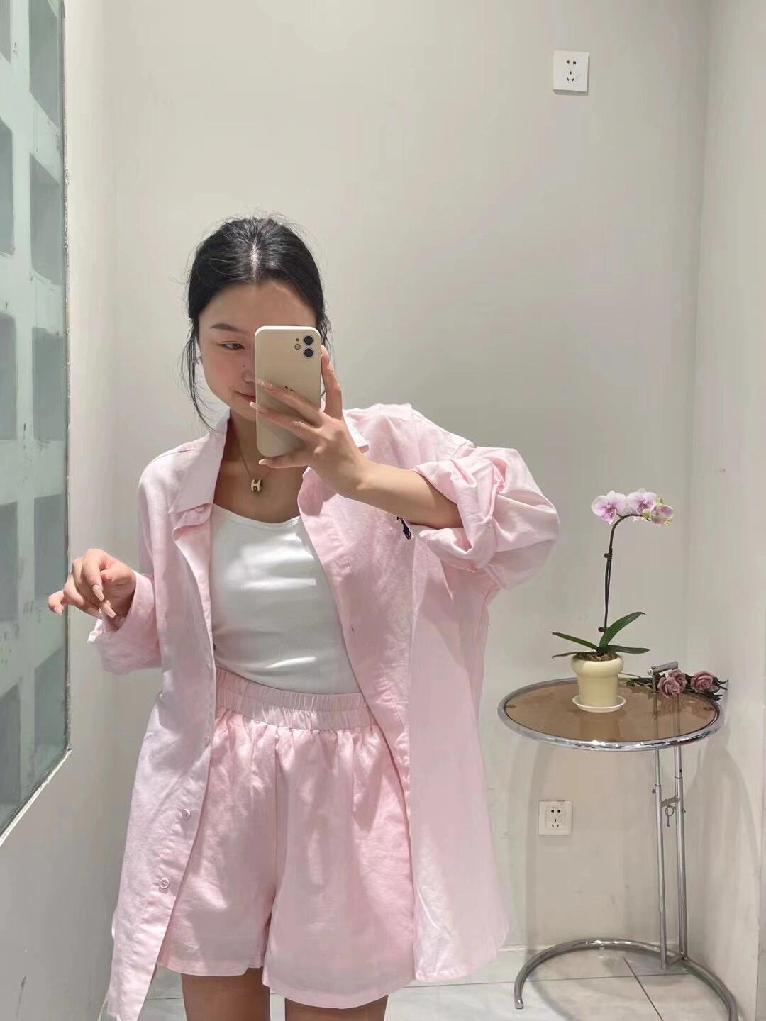 Korean Lifestyle - เสื้อเชิ้ตแขนยาวสีชมพูหวานสไตล์เกาหลีและกางเกงขาสั้นเอวสูงทรงกว้างชุดแฟชั่นสตรีชุดฤดูร้อนสไตล์ลำลอง