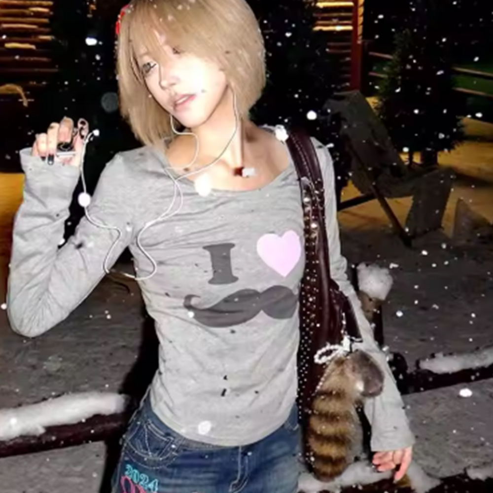 เสื้อยืดพิมพ์ลายเคราสไตล์ Y2K  - Korean Lifestyle บทวิจารณ์และราคา
