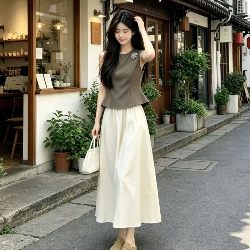 ชุดเสื้อกั๊กกระโปรงทรงเข้ารูปป - Korean Lifestyle บทวิจารณ์และราคา